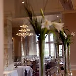 Gisborough Hall 호텔