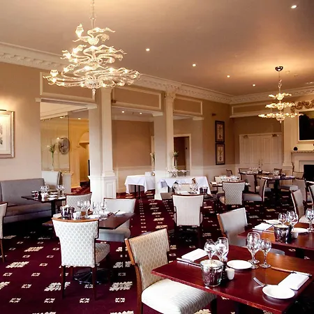 Gisborough Hall מלון 4*