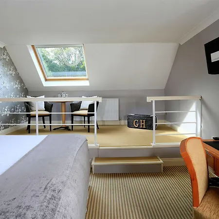 מלון Gisborough Hall 4*