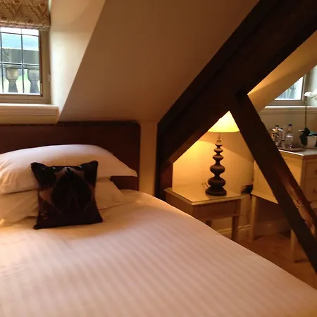 Gisborough Hall 4*